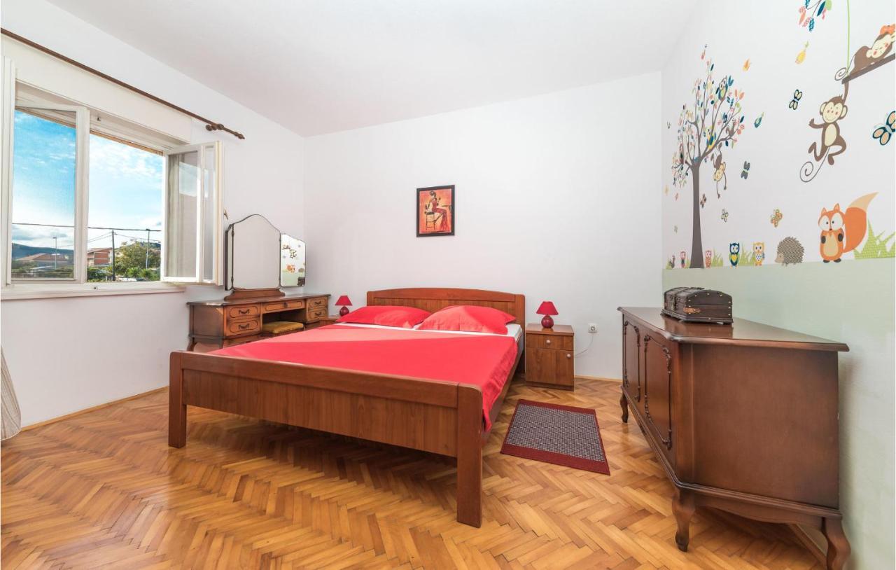 Nice Apartment In Kastel Stafilic With Sauna คาชเตลา ภายนอก รูปภาพ